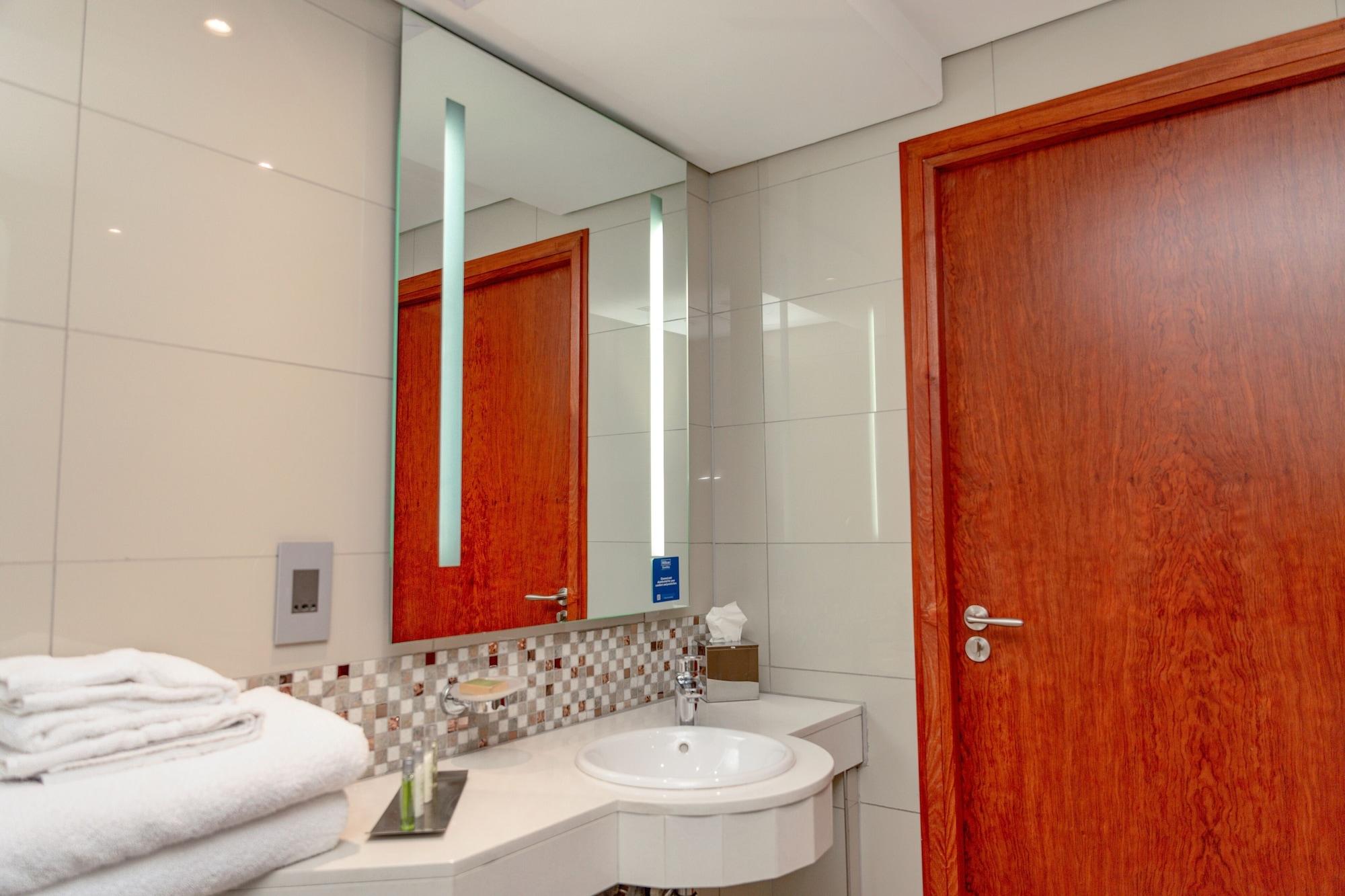 Hilton Garden Inn Society Business Park Lusaka Dış mekan fotoğraf